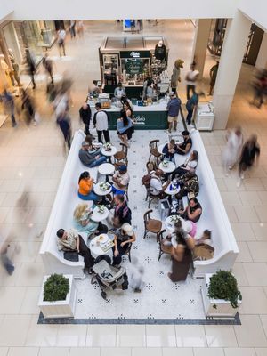 Image post by @aventuramall on Instagram