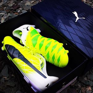 Image post by @soccerdotcom on Instagram