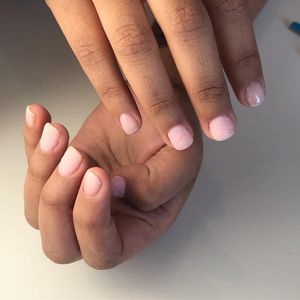 Image post by @nestanails on Instagram