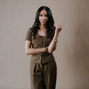 Image post by @allthingsmcarthur on Instagram