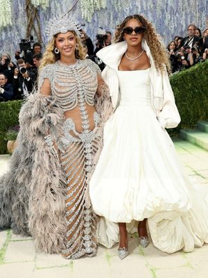 Image post by @thecut on Instagram