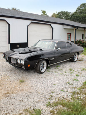 Video post by @barrettjacksontv on TikTok