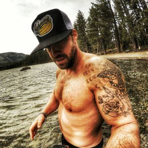 Image post by @johnnybananas on Instagram