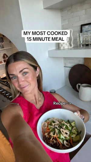 Image post by @lindsarnold on TikTok