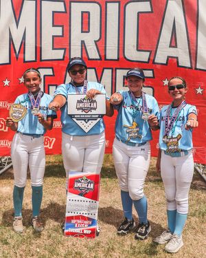 Image post by @softballyouth on Instagram