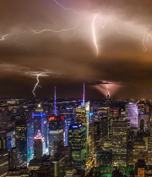 Image post by @empirestatebldg on Instagram