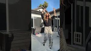 Video post by @shop.with.caroline on YouTube