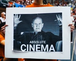 Image post by @texasvolleyball on Instagram