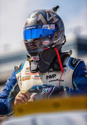 Image post by @StewartHaasRcng on Twitter