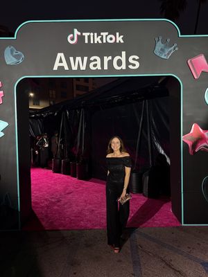 Image post by @shiralazar on Instagram