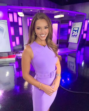 Image post by @carolineontv on Instagram