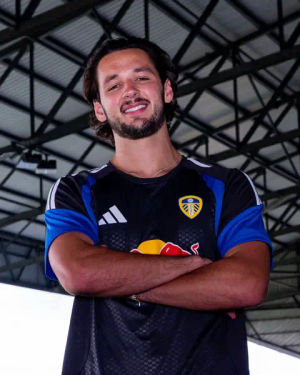 Image post by @leedsunited on TikTok