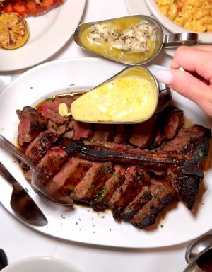 Image post by @mortonssteak on Instagram