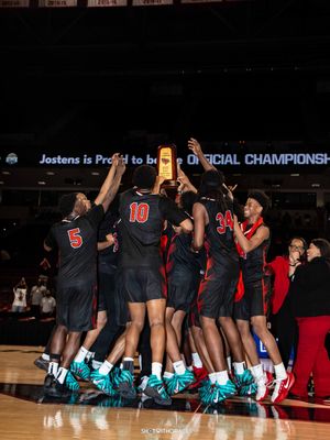 Image post by @shotwithgrace on Instagram