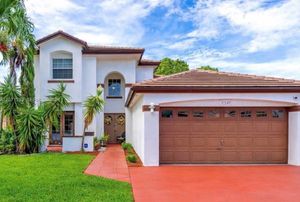 Image post by @ventasyrentasmiami on Instagram