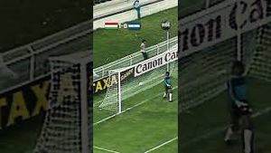 Video post by @FOX Soccer on YouTube