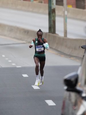 Image post by @flotrack on Instagram