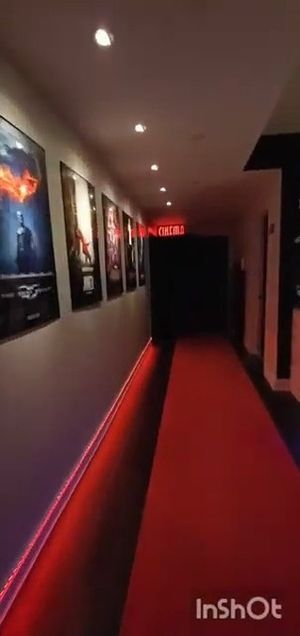 Image post by @valenciatheaterseating on Instagram
