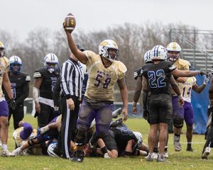 Image post by @ONAZFootball on Twitter