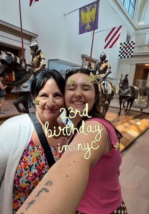 Video post by @bellasseen on TikTok