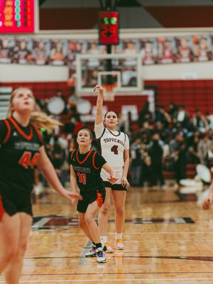 Image post by @nevaehx03 on Instagram