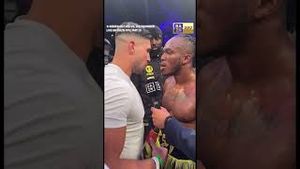 Video post by @daznboxing on YouTube