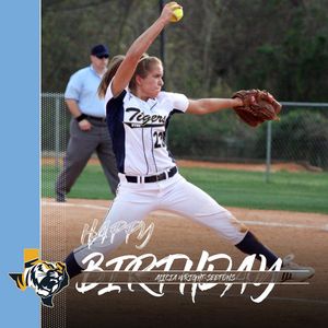 Image post by @etbu_softball on Instagram