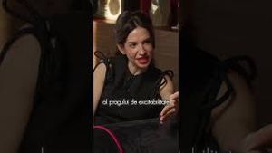 Video post by @lauracomanl on YouTube