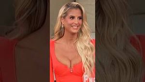 Video post by @enews on YouTube