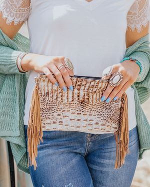 Image post by @shopfillyflair on Instagram