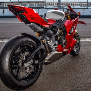 Image post by @panigalers on Instagram