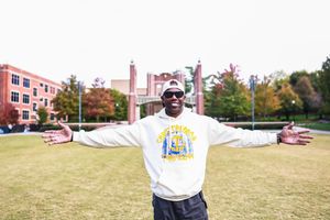 Image post by @terrellowens on Instagram
