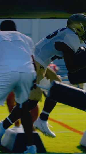 Video post by @navyfb on Instagram