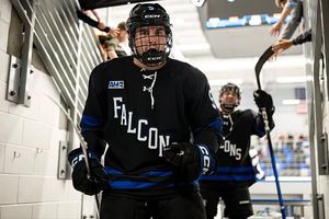 Image post by @bentleyhockey on Instagram
