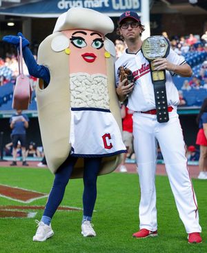 Image post by @CleHotDogs on Twitter