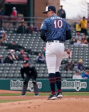 Image post by @paulskenes on Instagram