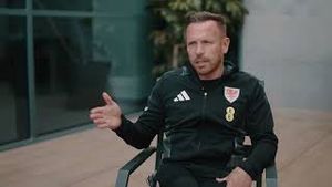 Video post by @fawales on YouTube