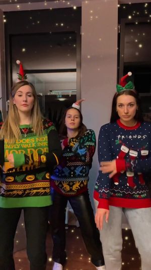 Video post by @warnertvde on TikTok