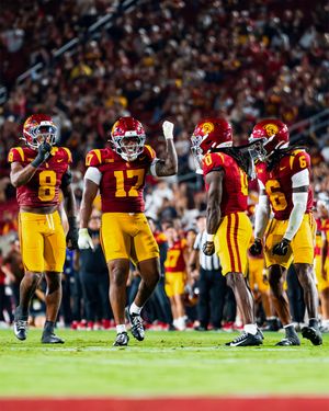 Image post by @uscfb on Instagram