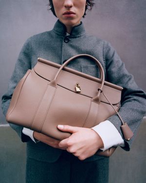 Image post by @loropiana on Instagram
