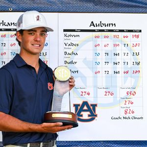 Image post by @auburnmgolf on Instagram