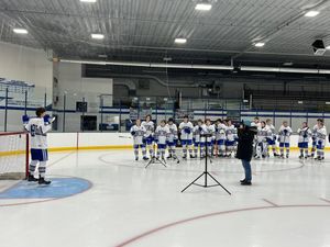 Image post by @SabreBoysHockey on Facebook