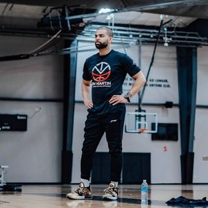 Image post by @timmartinbball on Instagram