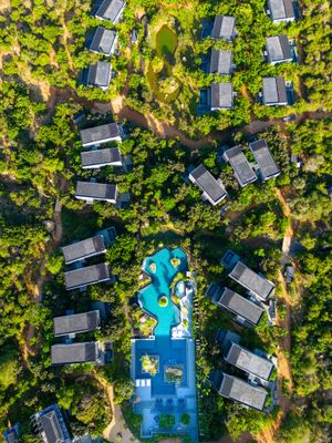 Image post by @hiltonyalaresort on Instagram