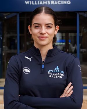 Image post by @FemalesinMSport on Twitter