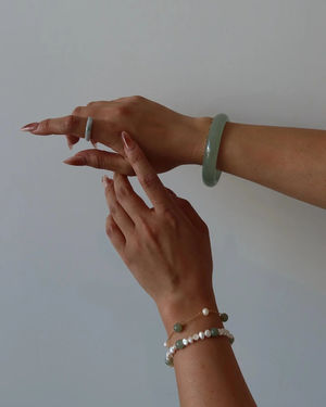 Image post by @juliaszendreijewelry on Instagram