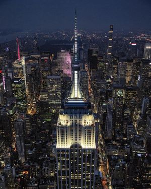 Image post by @EmpireStateBldg on Twitter