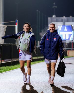 Image post by @OLfeminin on Twitter