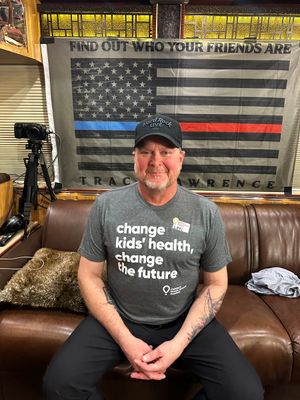 Image post by @tracy_lawrence on Twitter