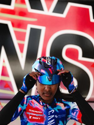 Image post by @wmncycling on Instagram